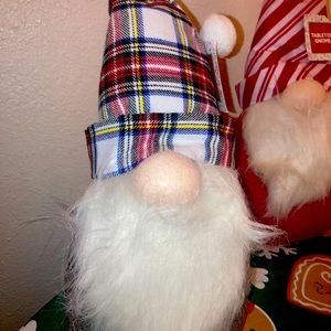 This is a pair of gnomes , very cute collection just in time for Christmas!